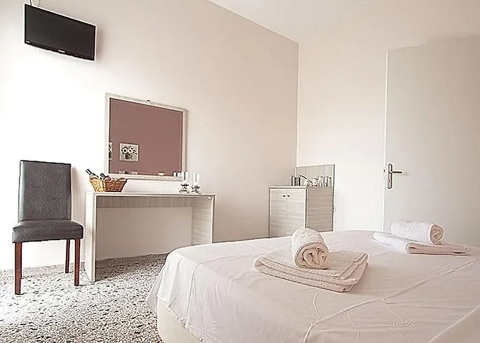 Galazia Nera * Ájosz Andréasz